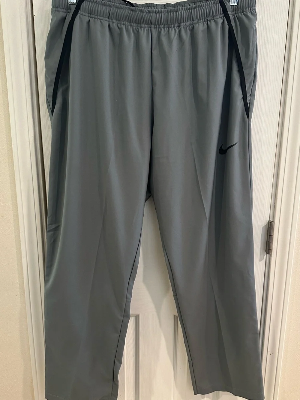 Nike Grey Dri-FIT Training Pants with Black Swoosh XXL